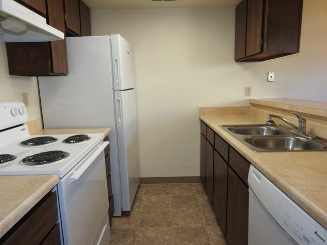 Building Photo - 2070 Bechelli Ln