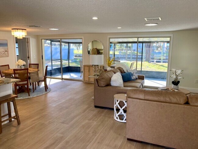 Building Photo - Newly remodeled waterfront home!