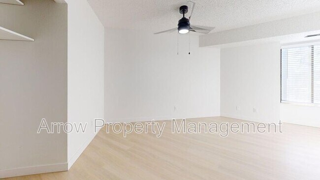 Foto del edificio - 205 E Arbor Ave