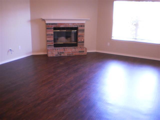 Foto del edificio - 107 Hickory Rd