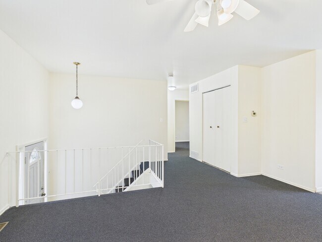 Building Photo - 17681 Country Club Ln