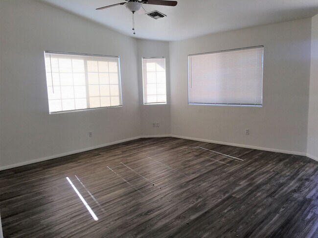 Foto del edificio - 7020 E Pueblo Ave