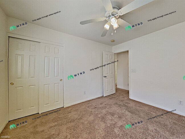 Building Photo - 3 br, 3 bath House - 916 Purdy Lodge St