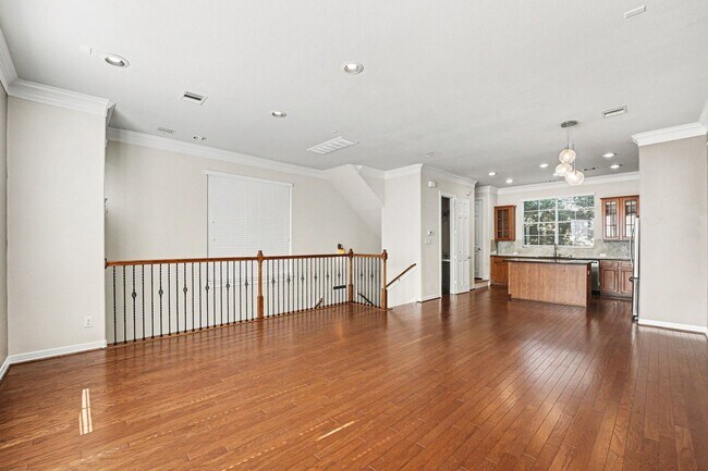 Foto del edificio - 3215 Clearview Cir