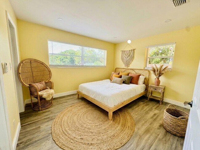 Foto del edificio - 720 SE 15th St