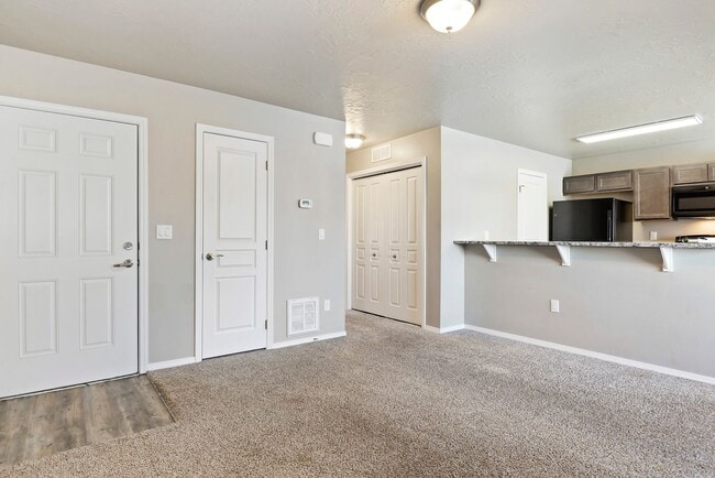 Foto del edificio - Now Leasing with a $500 promotional! 2 Bed...