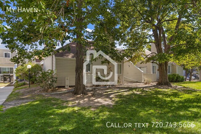 Building Photo - 2618 S Xanadu Way