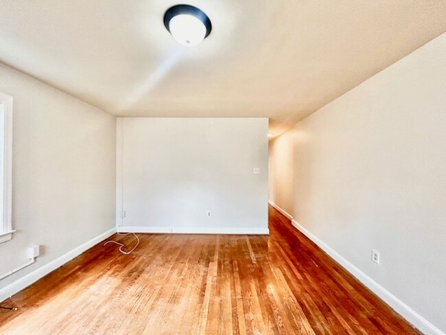 Foto del edificio - 4534 Avondale St