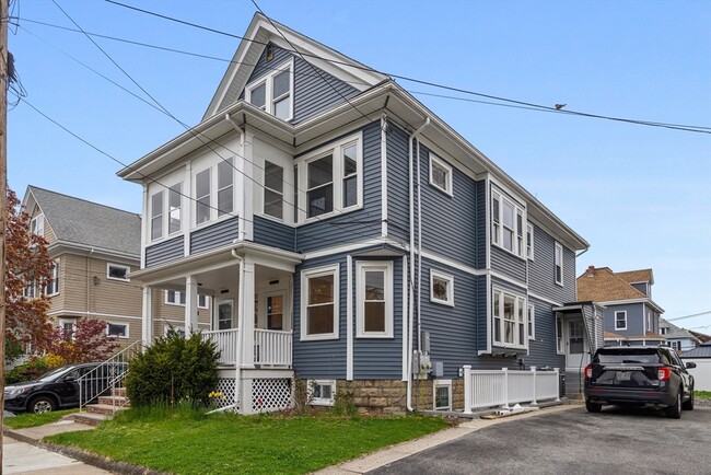 Building Photo - 33-35 Farragut Ave