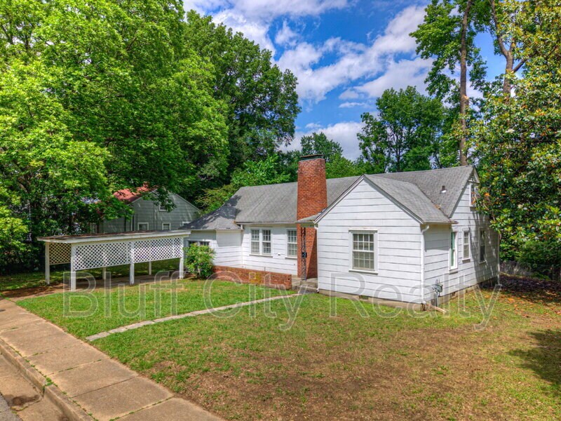 Primary Photo - 778 Goodman St