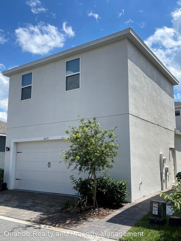 Foto principal - 1 br, 1 bath House - 16071 Micelli Dr.