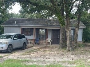 Building Photo - 803 Jordan St