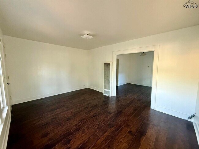 Foto del edificio - 2122 Yale Ave