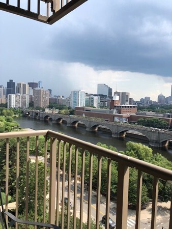 Building Photo - 10 Museum Way