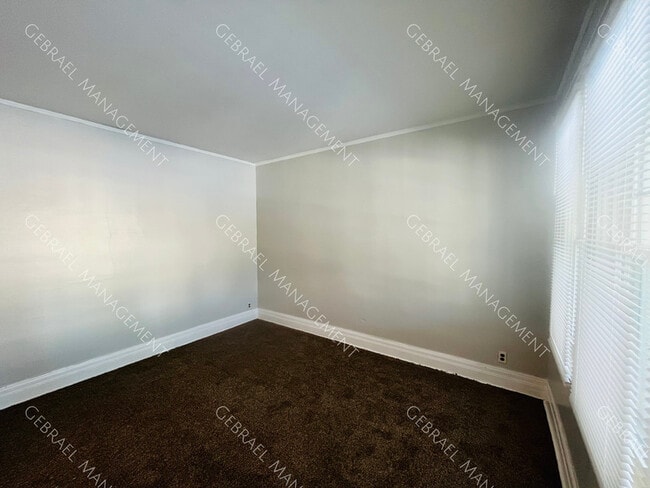 Building Photo - 3707-3709 Field St