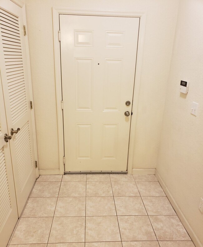 Foto del edificio - 3331 Whitestone Cir