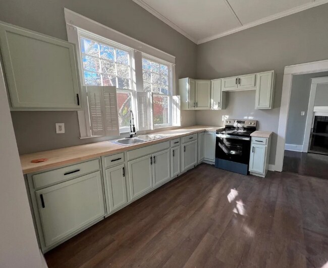 Foto del edificio - 1957 Broughton St