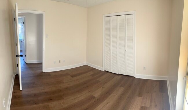 Foto del edificio - 1208 King Henry Dr