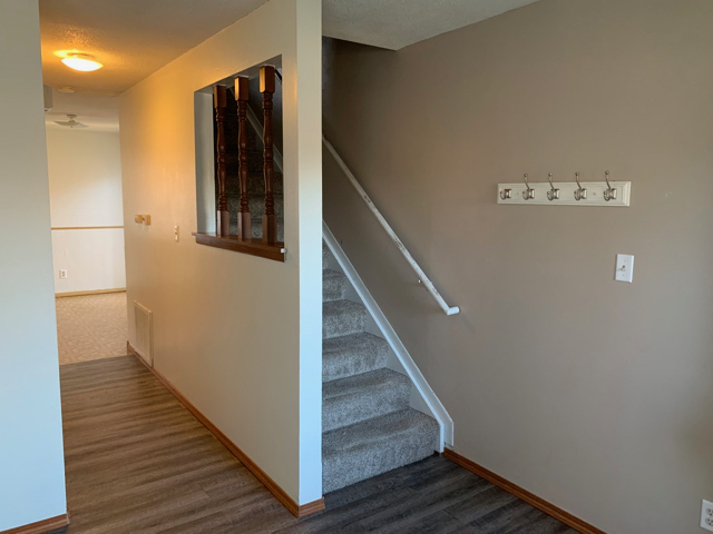 Building Photo - Duplex Unit in Bartonville