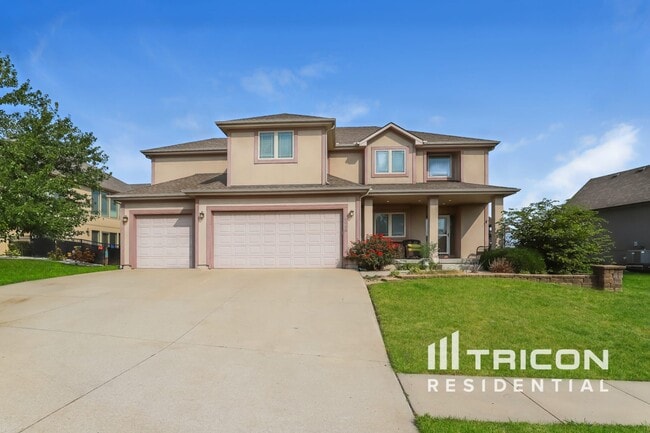 Building Photo - 5008 S Park Ridge Dr