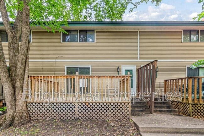 Foto del edificio - 2710 Upland Ct