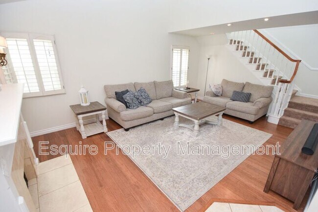 Foto del edificio - 9014 McCloud Dr