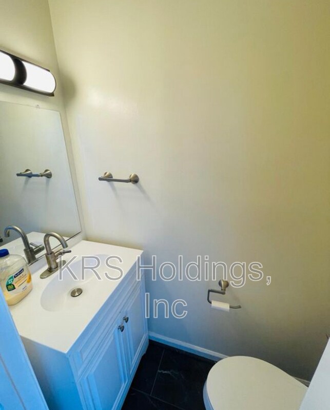 Building Photo - 3728 Sugar Creek Cir