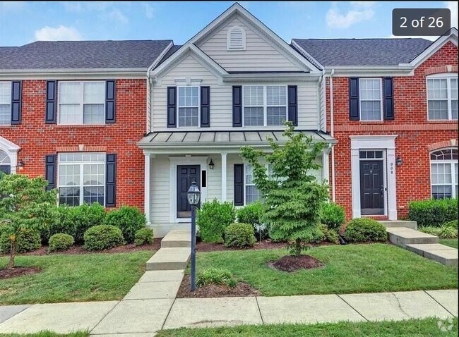 Building Photo - 910 Wellston Ct
