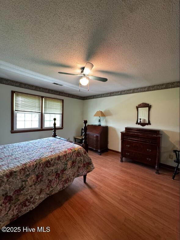 Building Photo - 410 Buccaneer Rd
