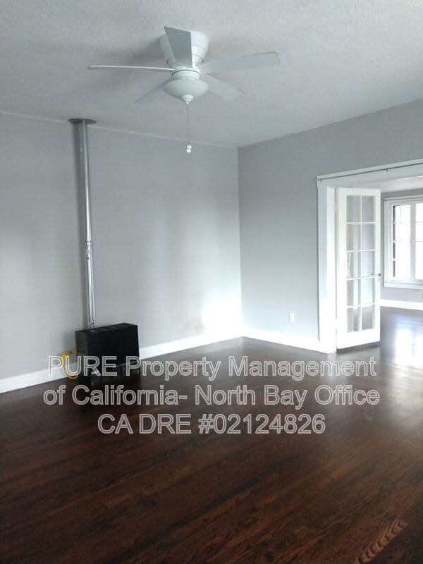 Building Photo - 420 S Spring St