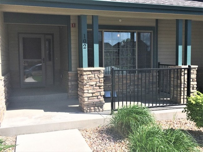 Building Photo - 611 Callisto Dr