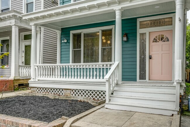 Foto del edificio - 3513 E Clay St