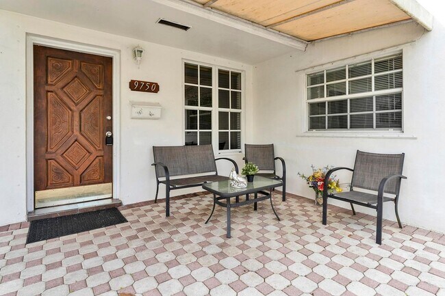 Building Photo - 9750 SW 74th St