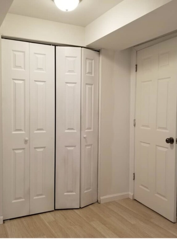 Armario - 6404 Tiffany Ct