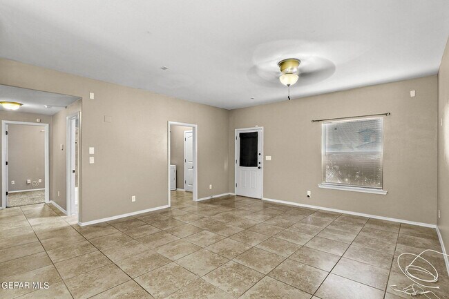 Foto del edificio - 14379 Valley Light Ct