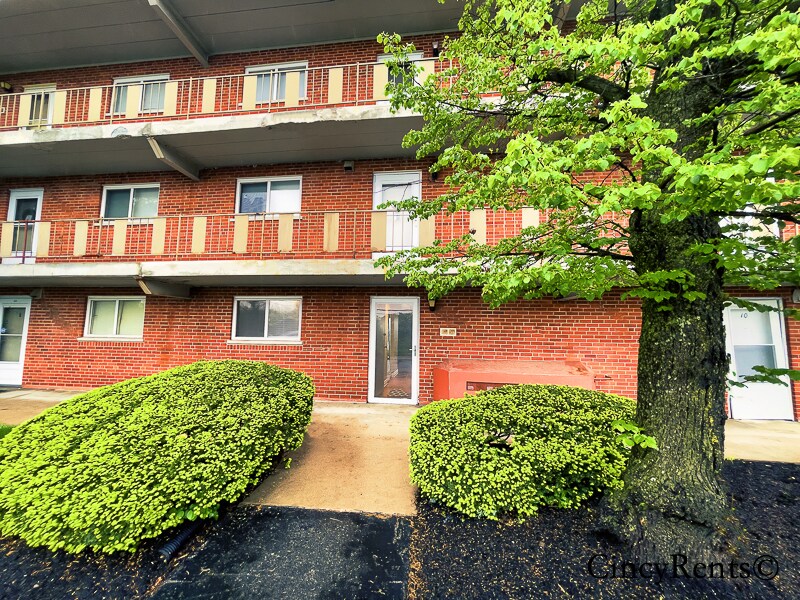 2701 Lehman Rd Unit 9A, Cincinnati, OH 45204 Condo for Rent in Cincinnati, OH