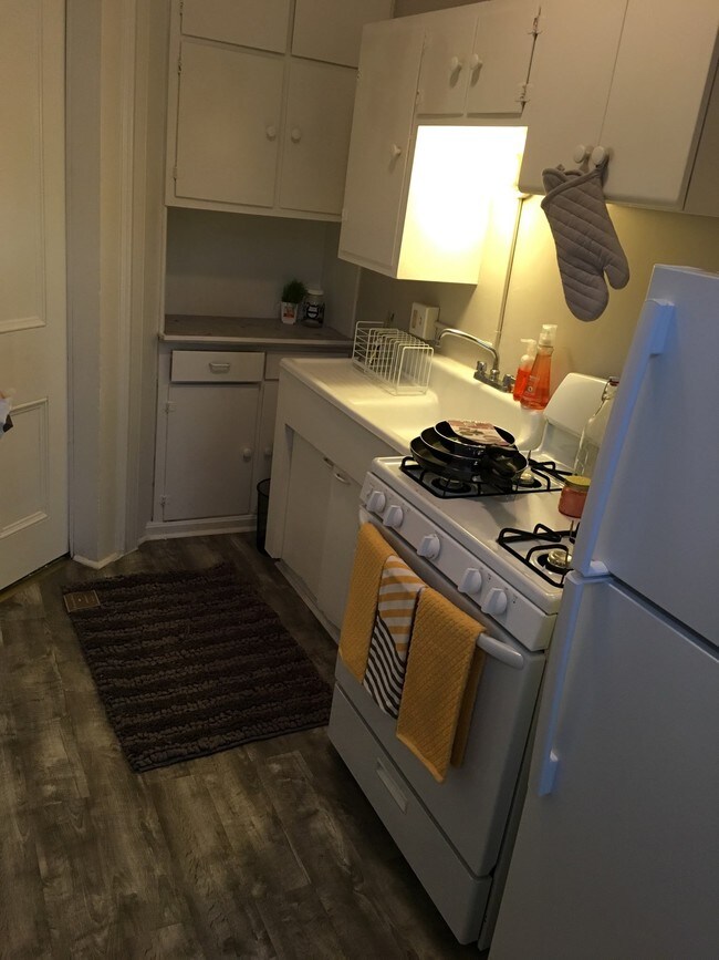 Foto del edificio - 817 E Gray St