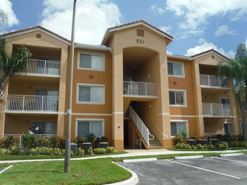 Primary Photo - 251 SW Palm Dr