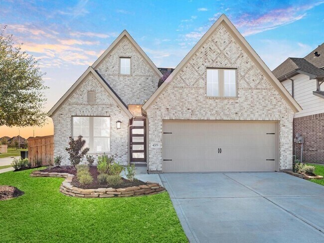 Foto del edificio - 4203 Chloe Ridge Ln
