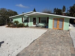 Building Photo - 1219 Beacon St