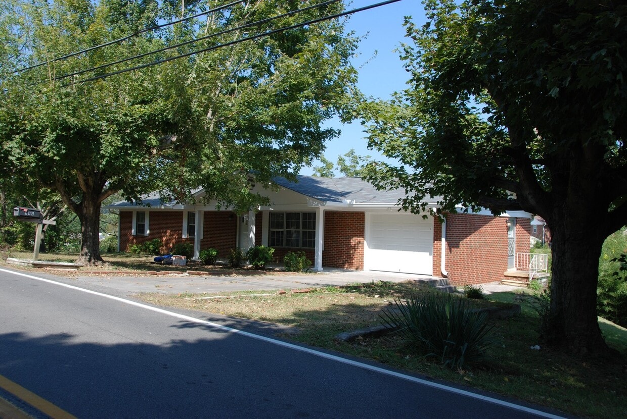 Foto del edificio - ***Coming soon!!***