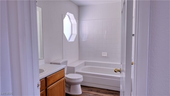 Building Photo - 5066 S Rainbow Blvd