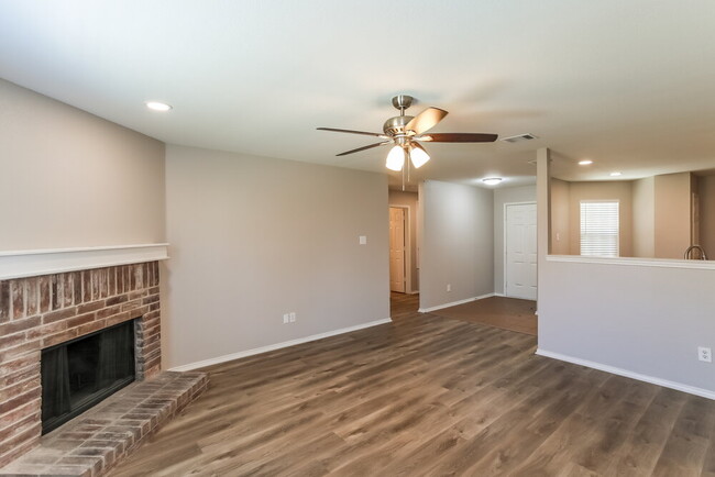 Building Photo - 16508 Cowboy Trail
