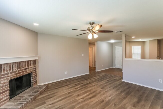 Foto del edificio - 16508 Cowboy Trail
