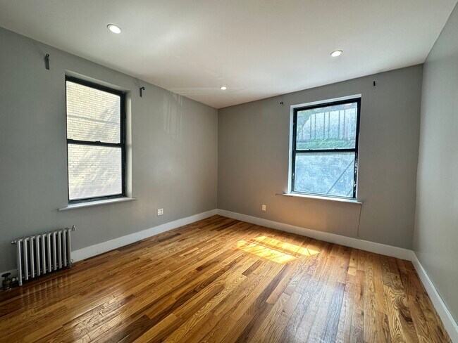 Building Photo - 235 W 146th St