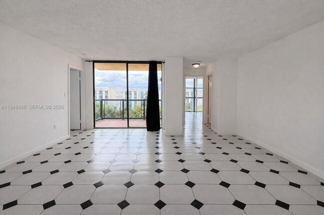 Foto del edificio - 11800 SW 18th St