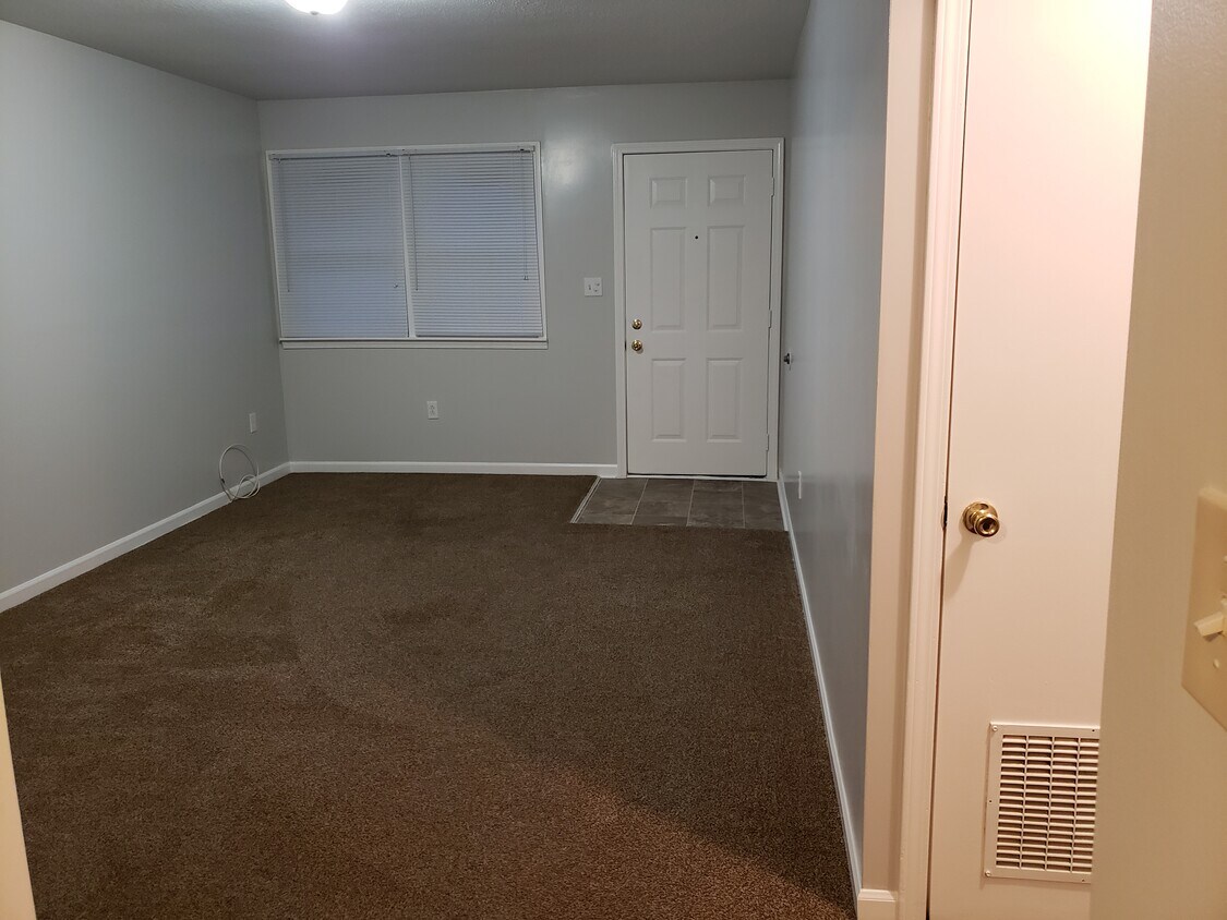Foto principal - 203 Price Ln
