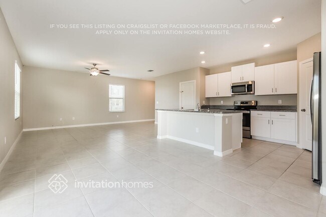 Foto del edificio - 15517 Miller Creek Dr