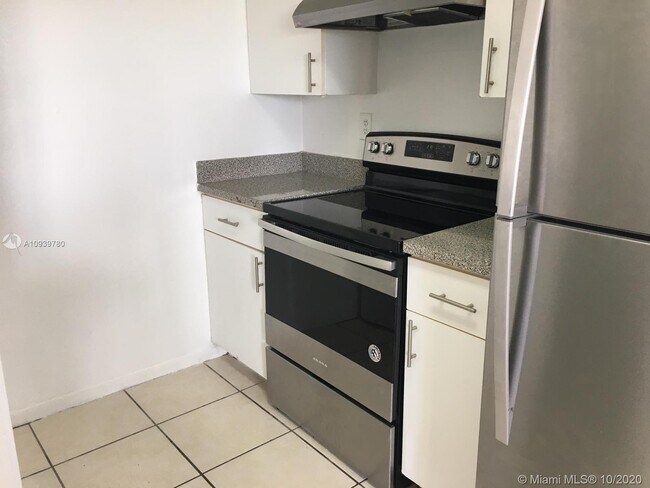 Foto del edificio - 15231 SW 80th St