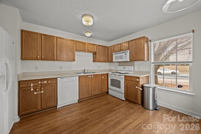 Foto del edificio - 2011 Chadwell Ct